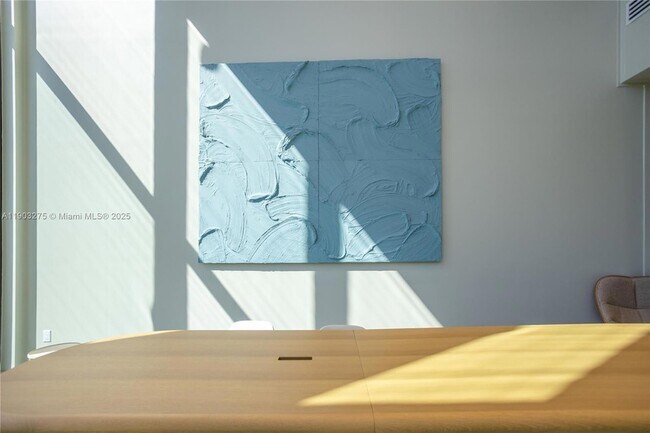 Building Photo - 580 72nd St