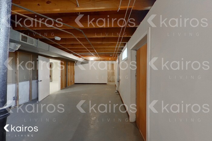 Building Photo - 2543 Pontchartrain Dr