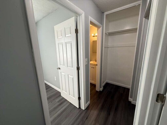 Building Photo - Mulberry Terrace Apartments