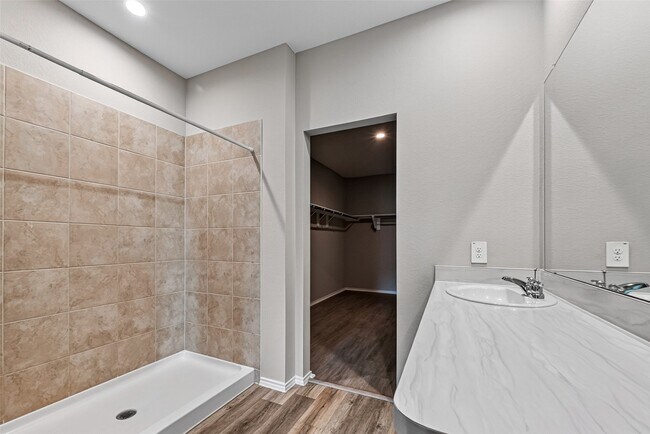 Building Photo - 14529 Lily Plns Dr