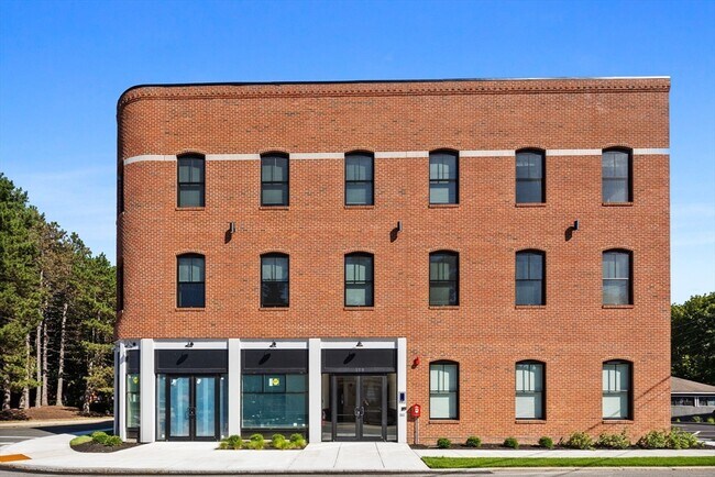 Building Photo - 198 Albion St