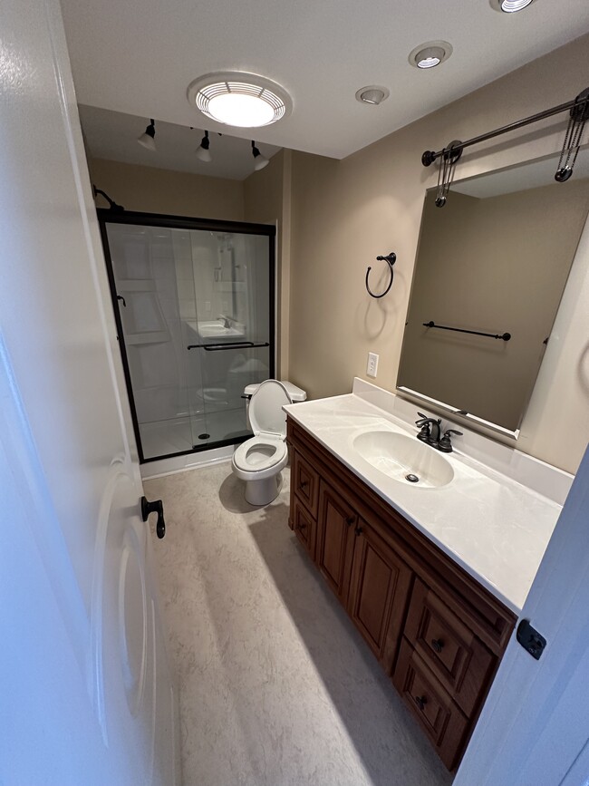 Bathroom #3 Downstairs - 813 Alysheba Rd