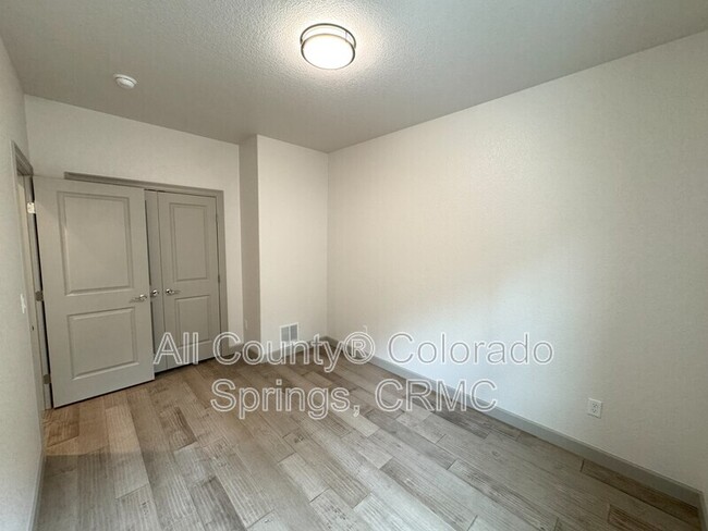 Building Photo - 542 Brecken Ct