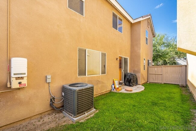 Building Photo - 1476 Sutter Buttes St