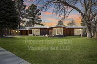 Building Photo - 5905 E Maplewood Ave