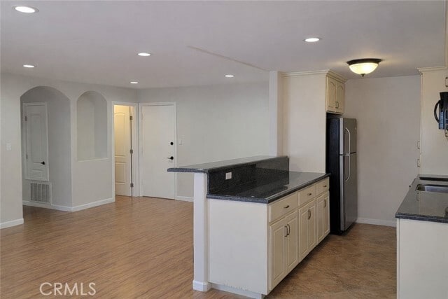 Building Photo - 5403 Newcastle Ave