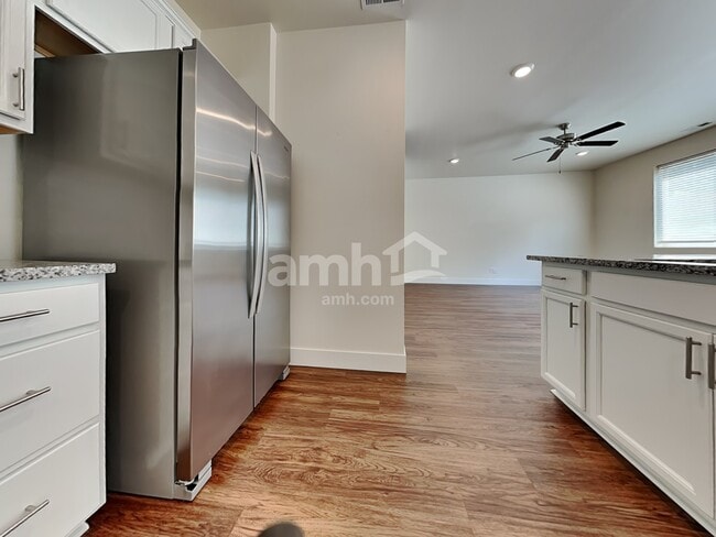 Building Photo - 1427 92nd Way SE