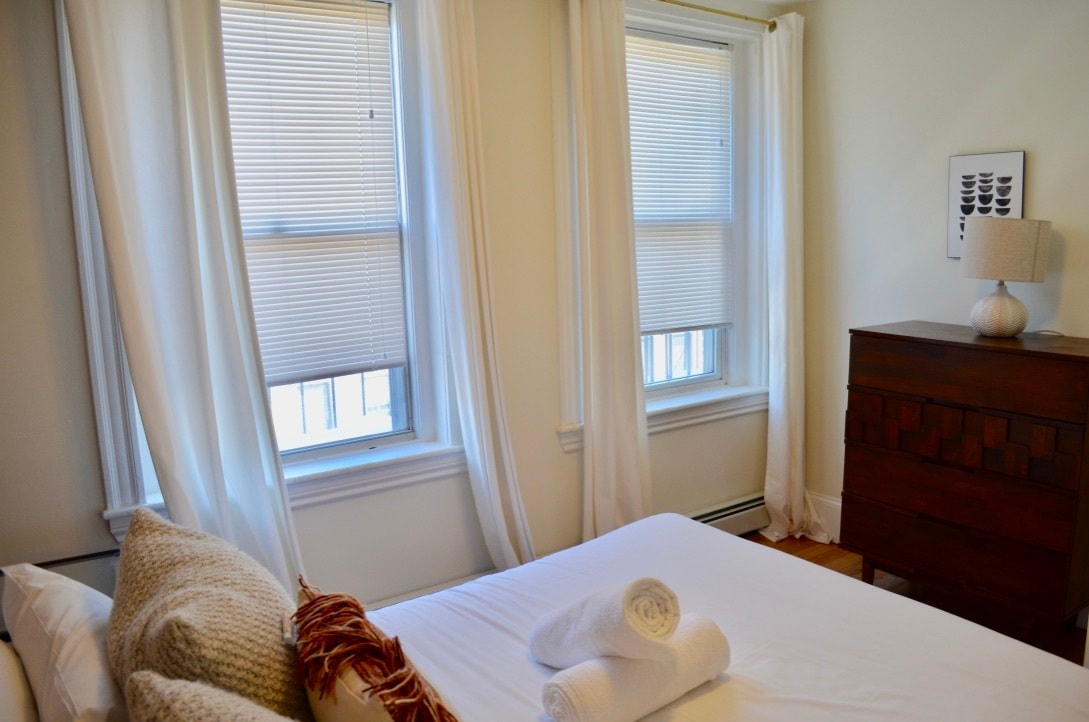 Building Photo - 30 E Springfield St