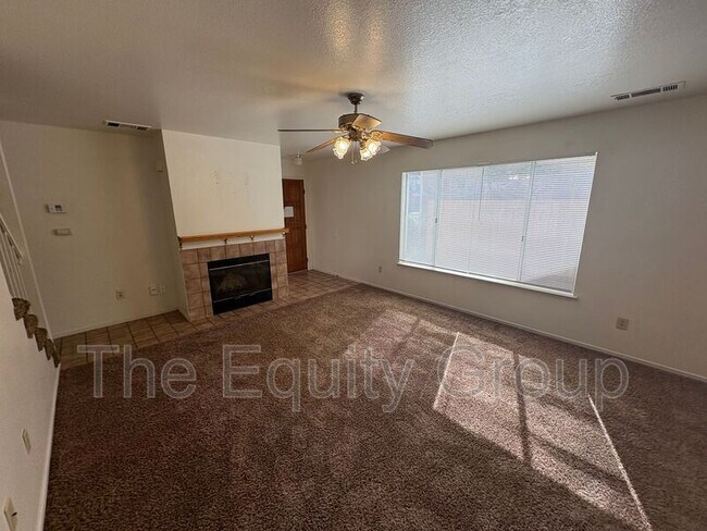 Building Photo - 2408 W Packwood Dr