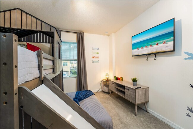 Building Photo - 1566 Mermaid Cv Wy