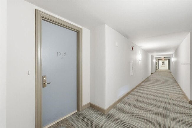 Building Photo - 100 S Eola Dr