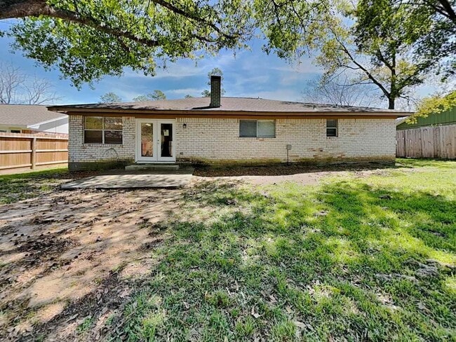 Building Photo - 8322 Autumn Willow Dr