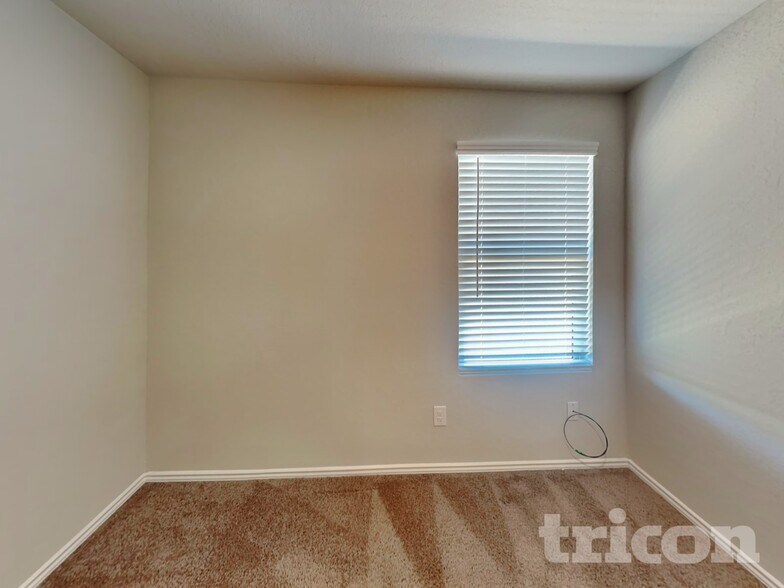 Building Photo - 13240 Rosemary Cove