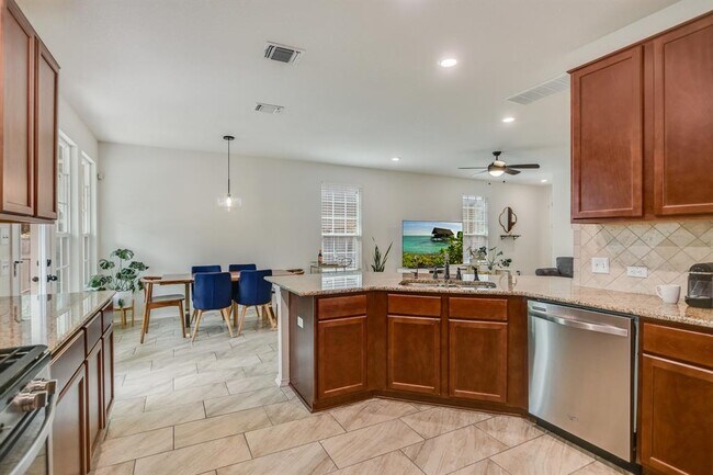 Building Photo - 404 Buttercup Creek Blvd