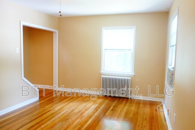 Building Photo - 8401 Flower Ave