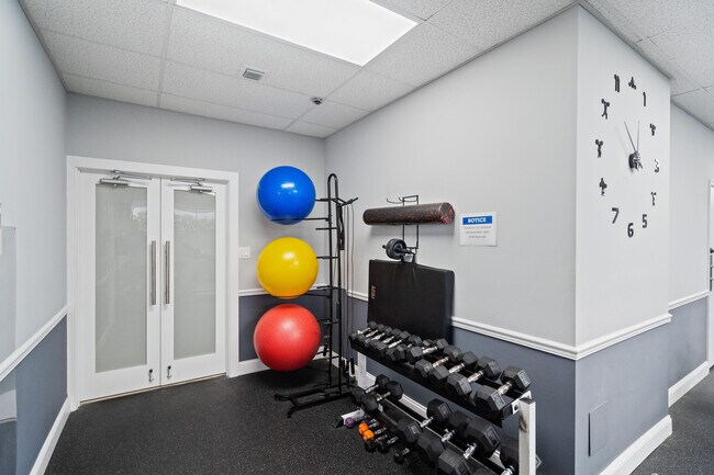 Building Photo - 5380 N Ocean Dr