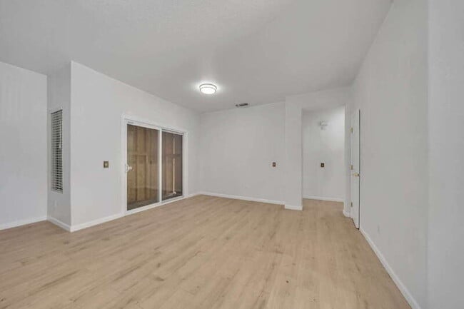 Building Photo - 9326 Lembert Dome Cir