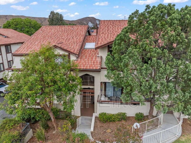 Primary Photo - 18142 Sundowner Way