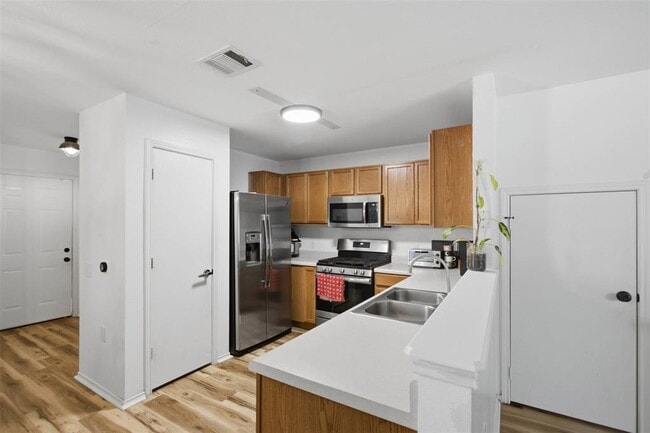 Building Photo - 13132 Briarcreek Loop