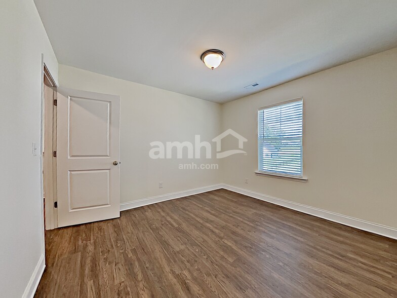 Building Photo - 169 Havenbrook Dr