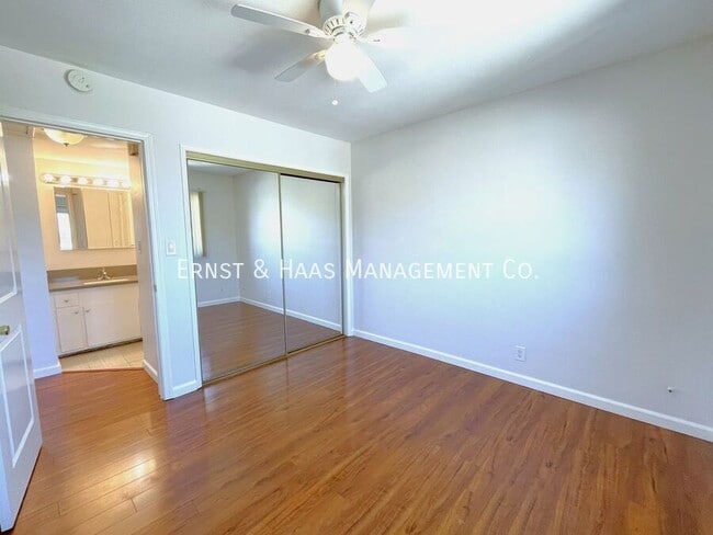 Building Photo - 3211 E Wilton St