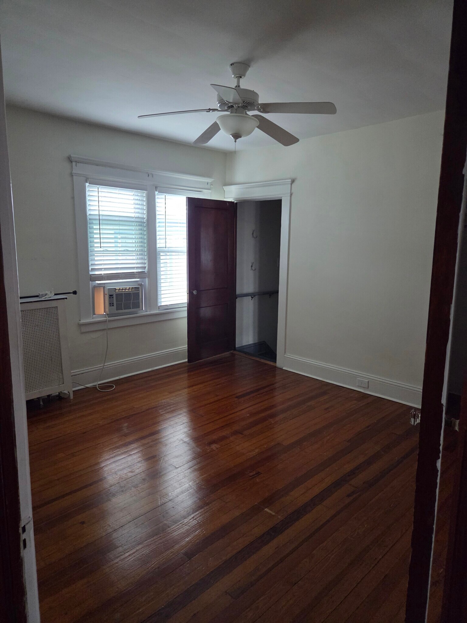 Building Photo - 1101 Quincy Ave