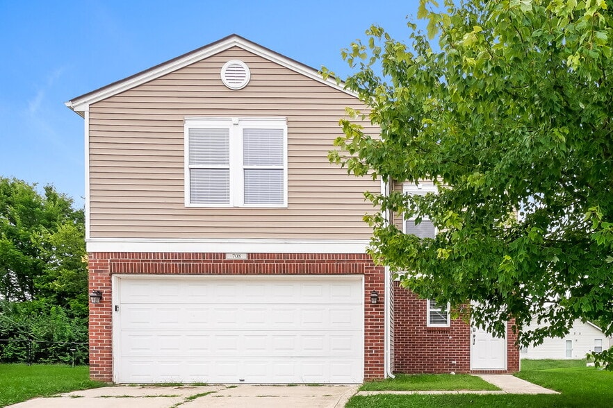 Primary Photo - 708 Adagio Dr