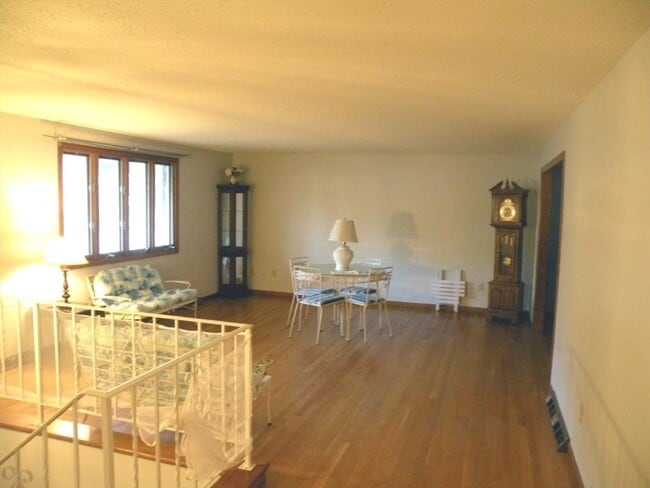 Primary Photo - 17 Brad Rd