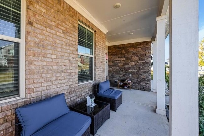 Building Photo - 4245 Grandview Pointe Wy