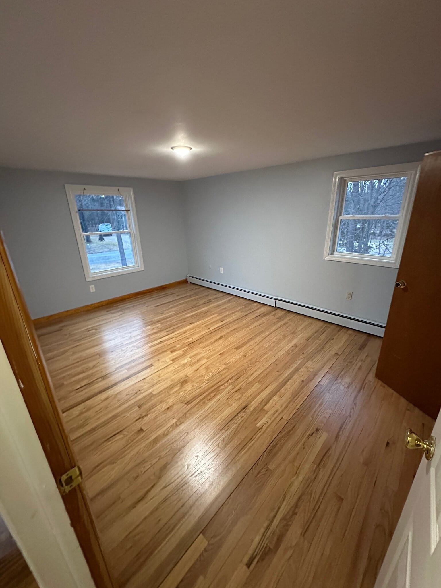 Building Photo - 6 Oakwood Ln