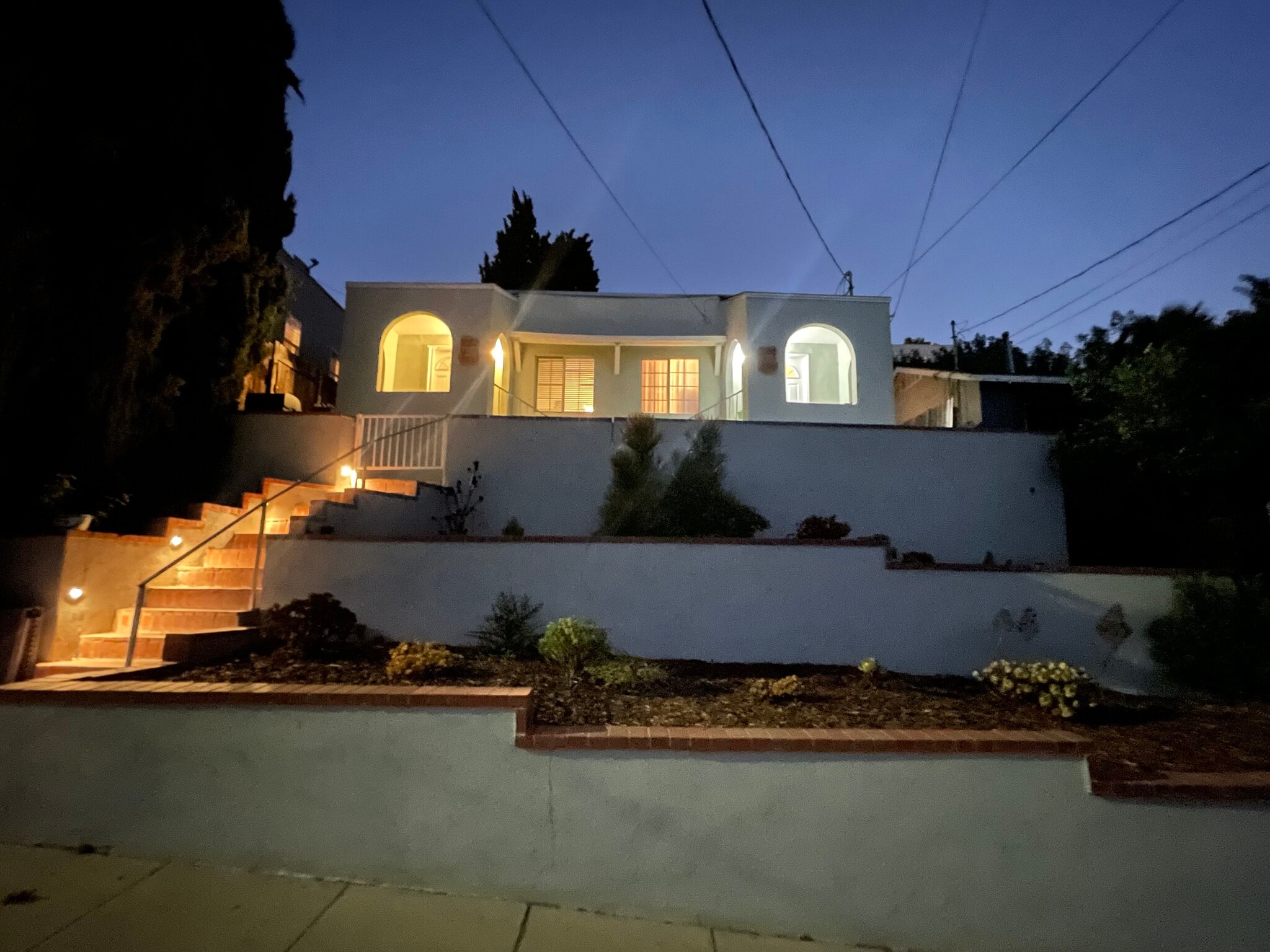 Building Photo - 3552 Sierra St