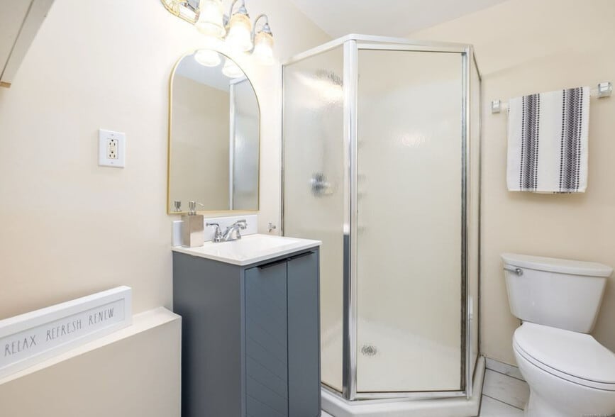 Building Photo - 47 Conestoga Way