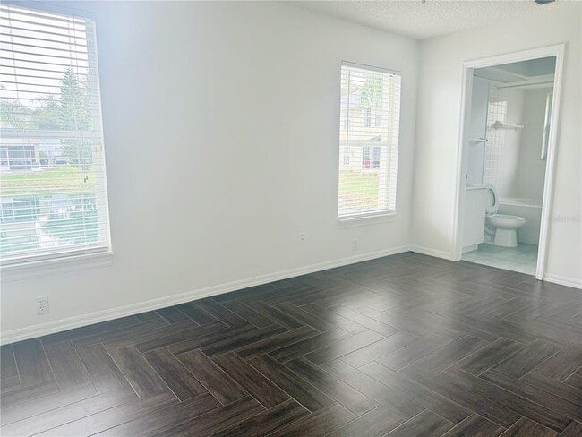 Building Photo - 20 Emerald Bay Dr