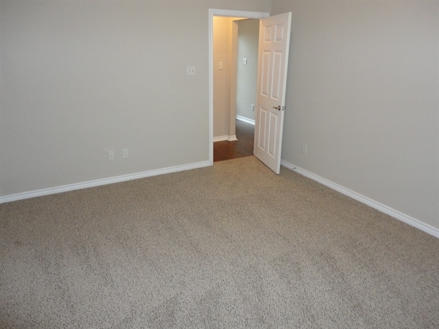 Building Photo - 1720 Hope Town Dr