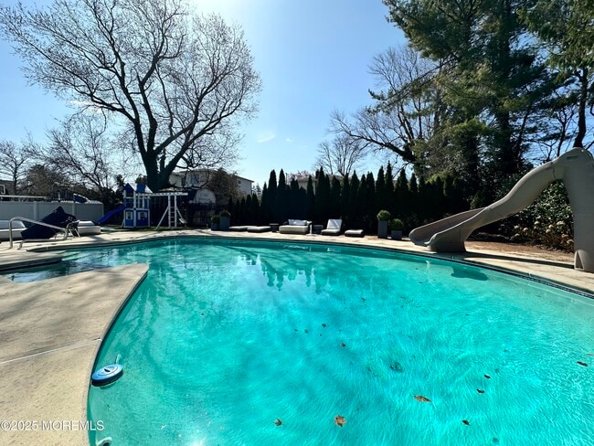 Building Photo - 330 Highland Ave