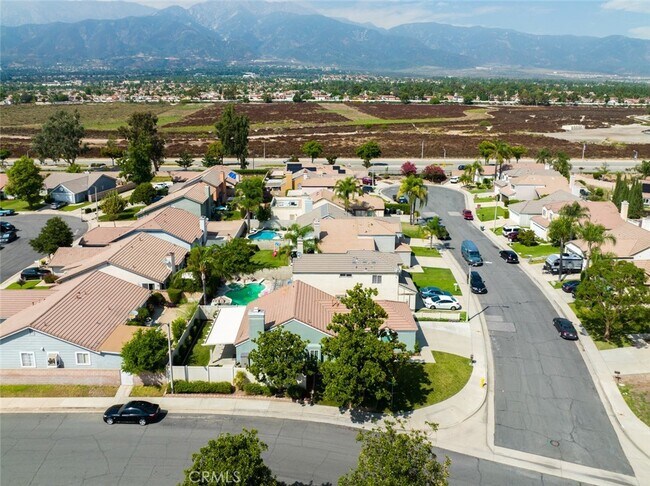 Building Photo - 7360 Cascade Ct