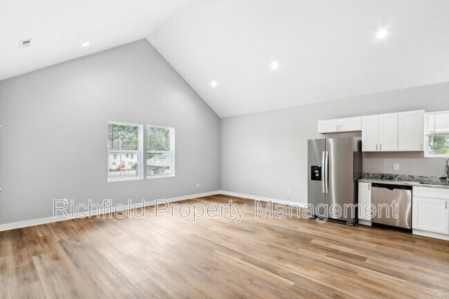 Building Photo - 1602 Quill St