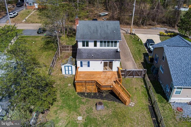 Building Photo - 8364 Country Life Rd
