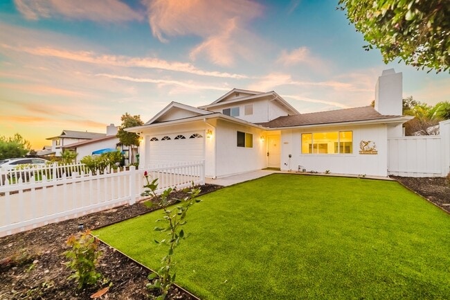 Building Photo - 3163 Camarillo Ave