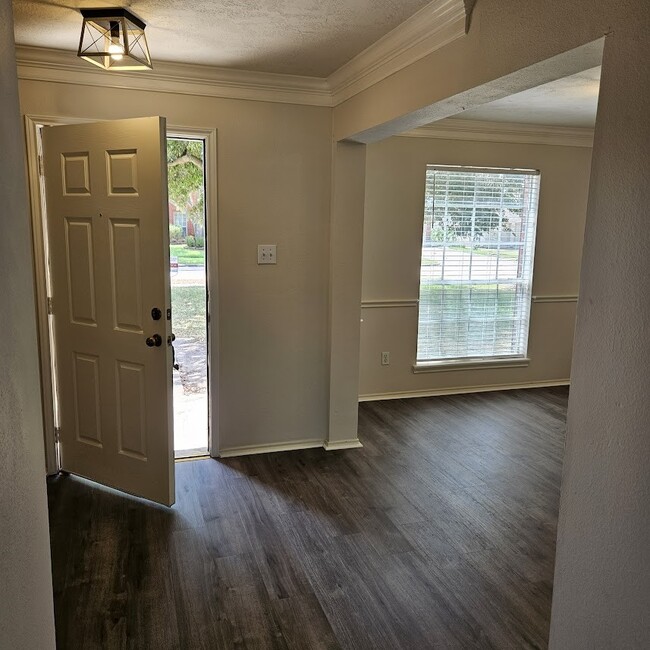 Building Photo - 21706 Slate Bridge Ct