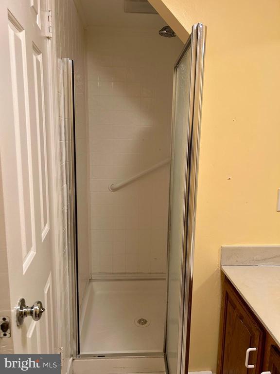 Building Photo - 4416 Lingan Rd NW