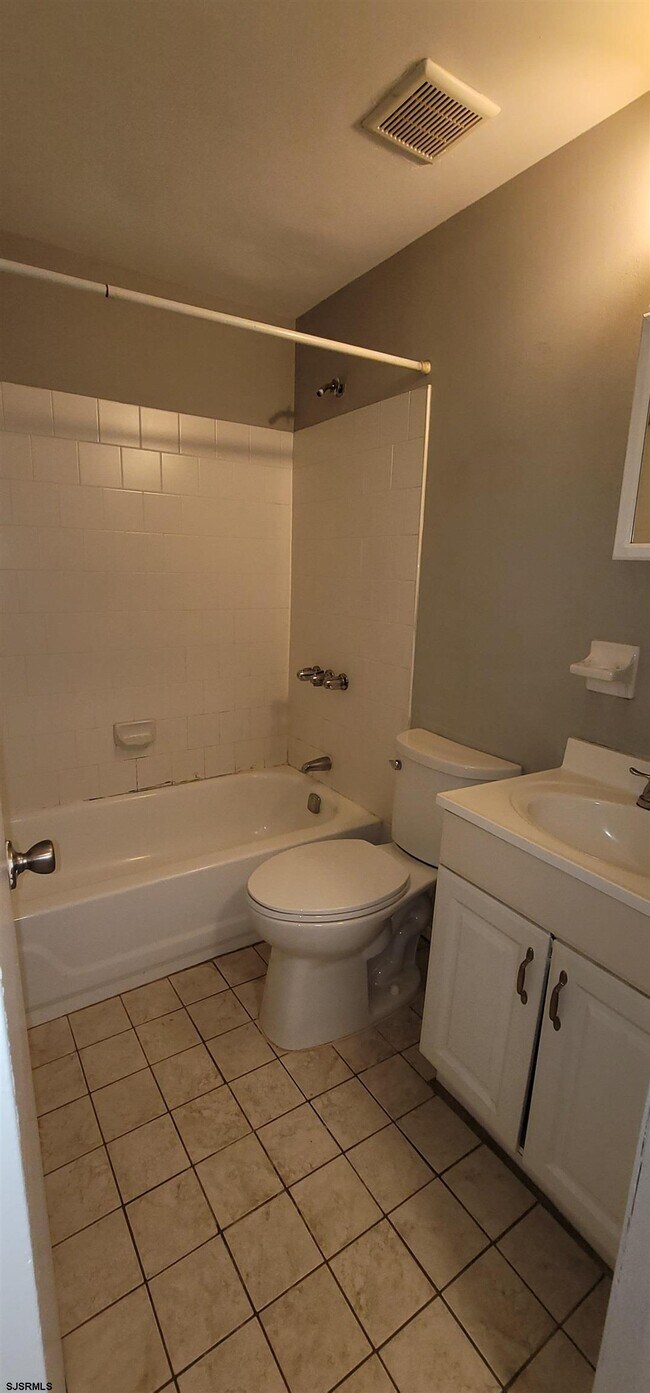 Building Photo - 3801 Atlantic Ave