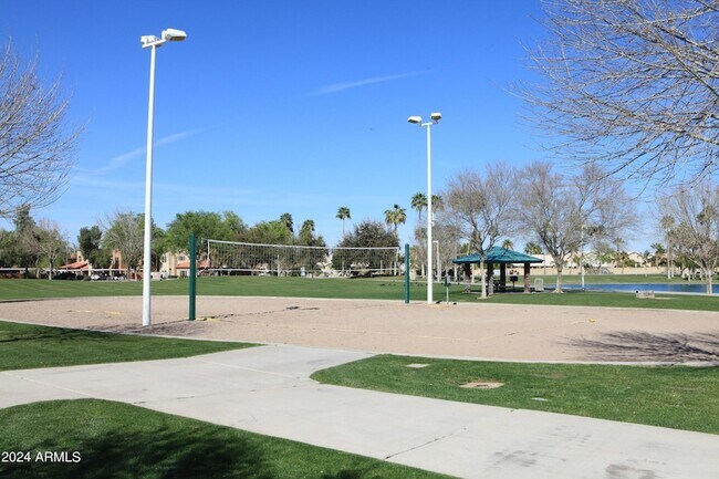 Building Photo - 514 S Marina Dr