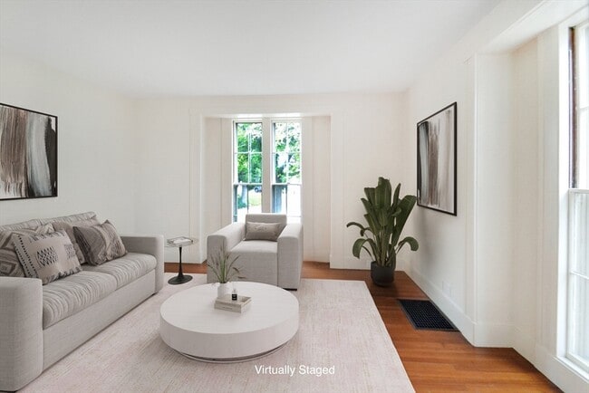 Building Photo - 110 Webster St