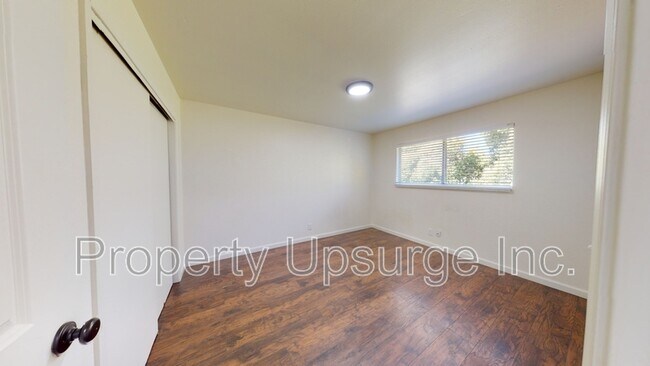 Building Photo - 2790 Irwin Rd