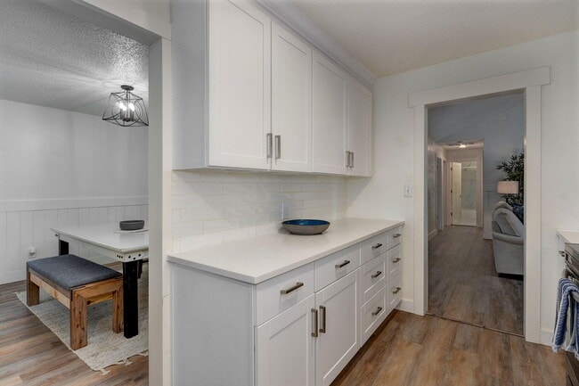 Building Photo - 4094 S Eaton Ave