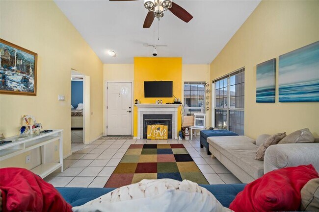 Building Photo - 3404 American Dr