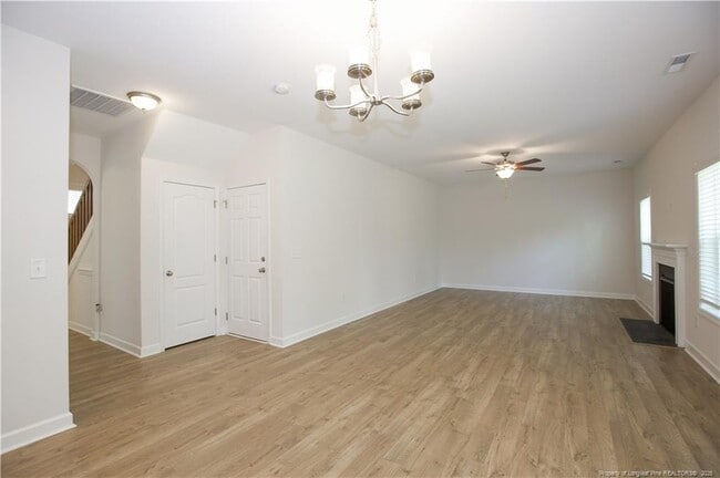 Building Photo - 1170 Camellia Dr