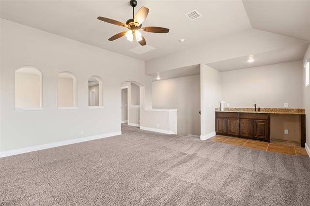 Building Photo - 717 Staghorn St