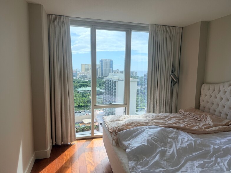 Building Photo - 1837 Kalakaua Ave